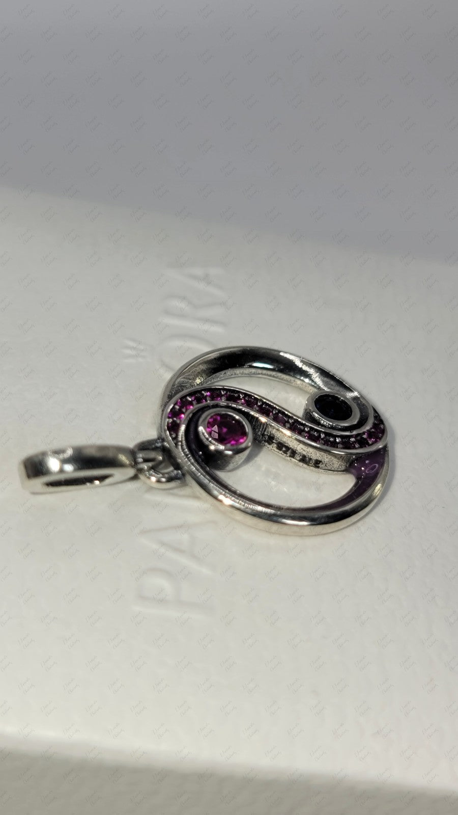Autenthic Pandora Me Balance Yin & Yang Medallion Charm - 792307C01 W/ Box B36