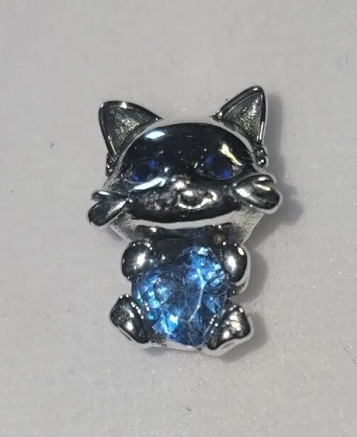 Authentic L'Amour Sterling Silver Cat Kitten Holding A Blue Gem 💎  Charm