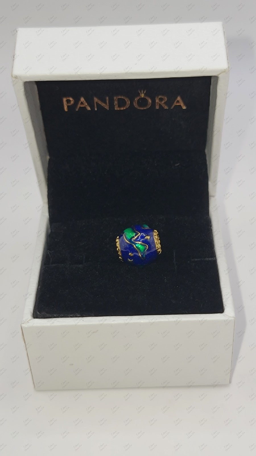 Autenthic Pandora Gold Plated Charm 762431C01 Planet Earth E39 w/ Box