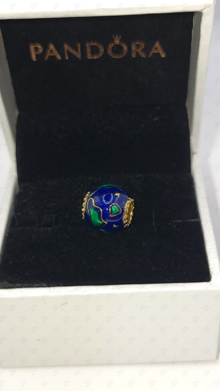 Autenthic Pandora Gold Plated Charm 762431C01 Planet Earth E39 w/ Box