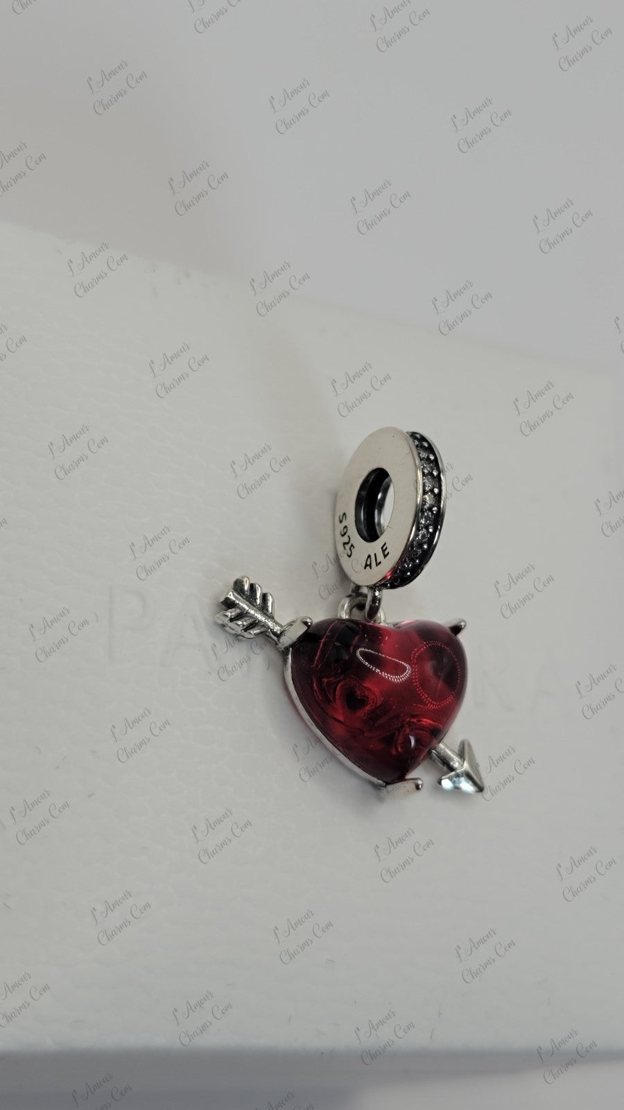 Authentic PANDORA 925 Red Heart & Arrow Murano Glass  Charm  793085C01 W/ Box