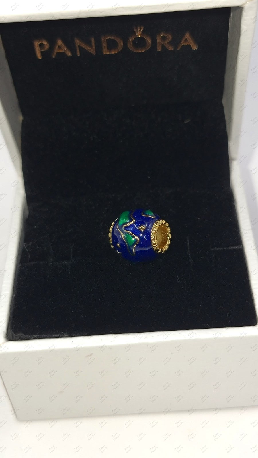 Autenthic Pandora Gold Plated Charm 762431C01 Planet Earth E39 w/ Box
