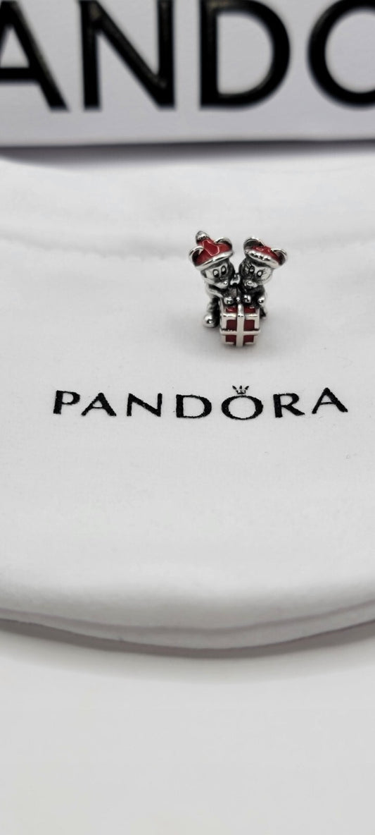  Authentic PANDORA Disney Mickey & Minnie Christmas Present Cham 799194C01  A42