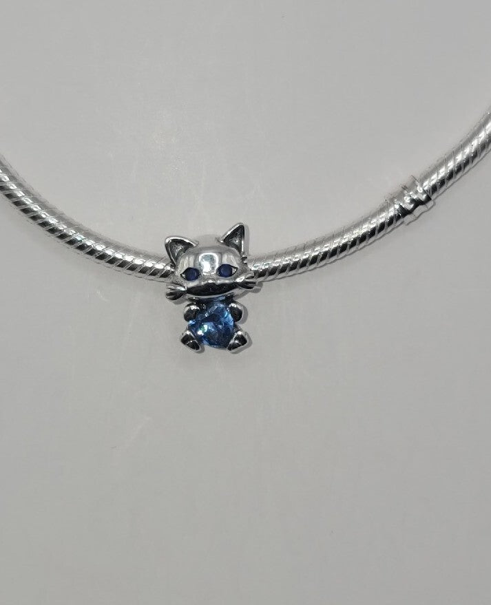 Authentic L'Amour Sterling Silver Cat Kitten Holding A Blue Gem 💎  Charm