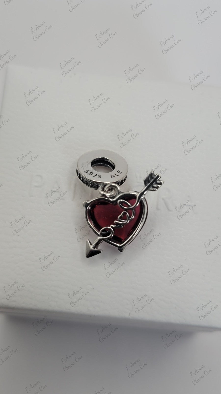 Authentic PANDORA 925 Red Heart & Arrow Murano Glass  Charm  793085C01 W/ Box
